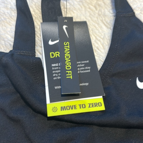 Brand new Nike tank top size small - Picture 3 of 6